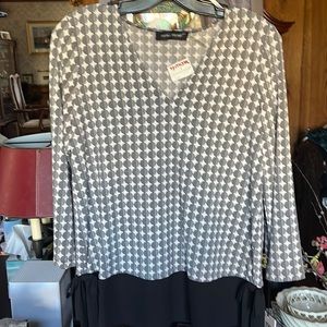 NWT ivanka trump top